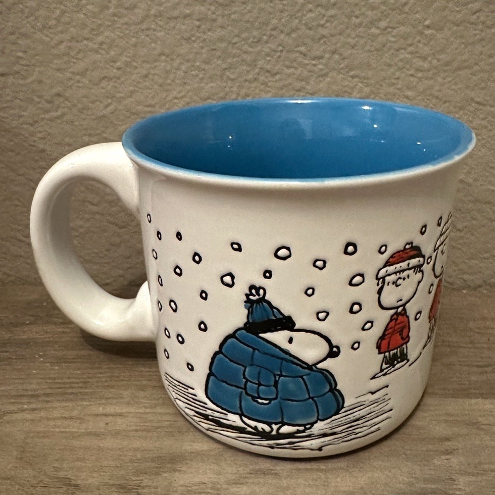 Peanuts Snoopy Puffer Jacket Mug